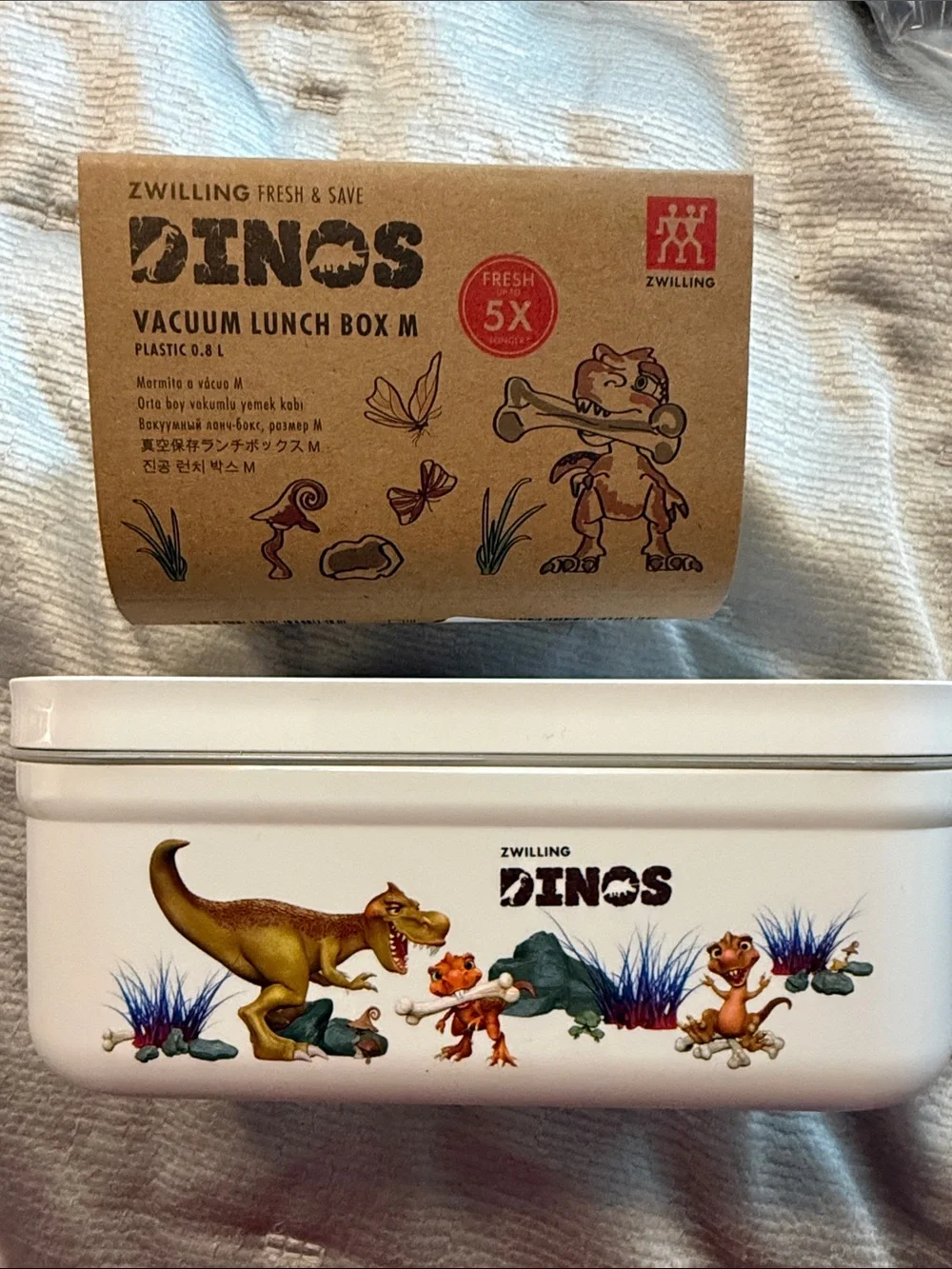 ZWILLING J.A. Henckels White Dino Kids Vacuum Lunch Box with Kraft Sleeve